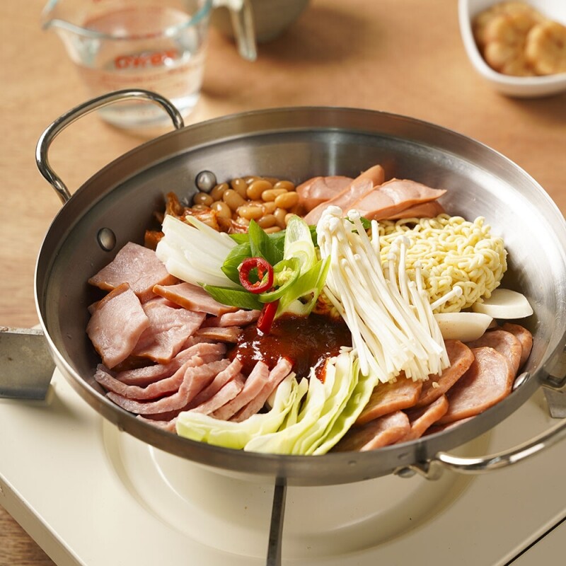 주식회사 더프레시에프앤비,[픽맛집] 모둠햄 부대찌개 밀키트 658g(2~3인분)